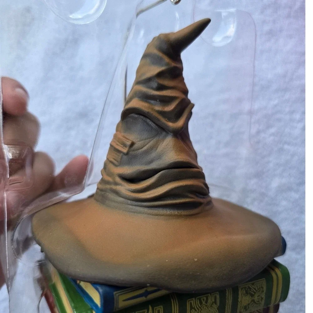 Hallmark 2021 Harry Potter Sorting Hat Magic Sound & Motion Keepsake Ornament P4